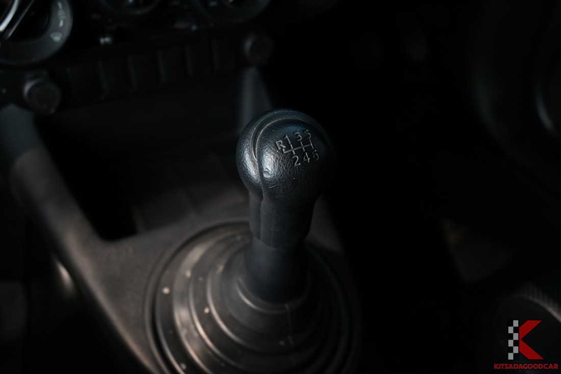 
								Toyota Revo COG 3866 full									