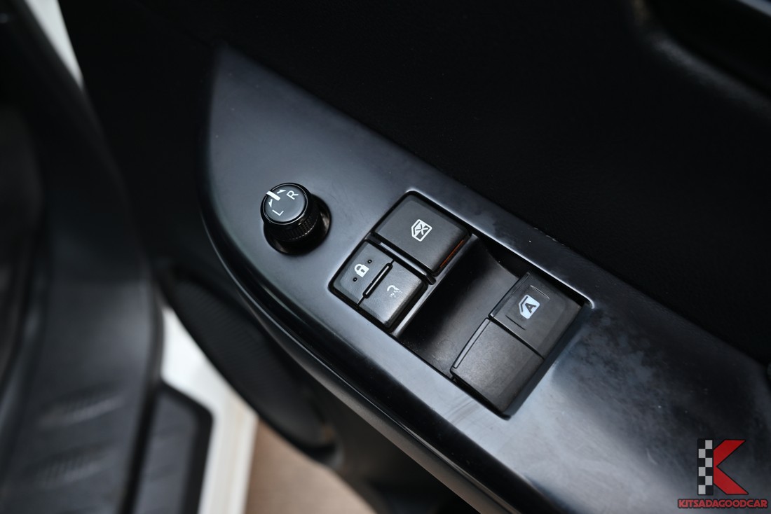 
								Toyota Revo COOL 443 full									