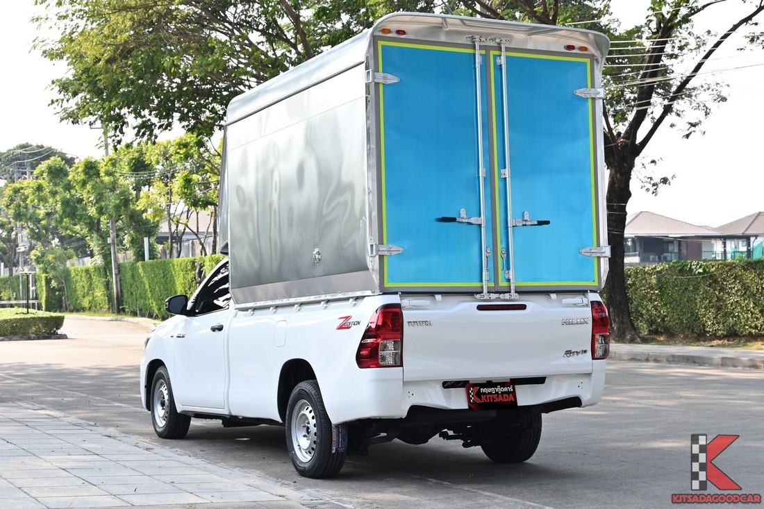 
								Toyota Revo CARGO 5102 full									
