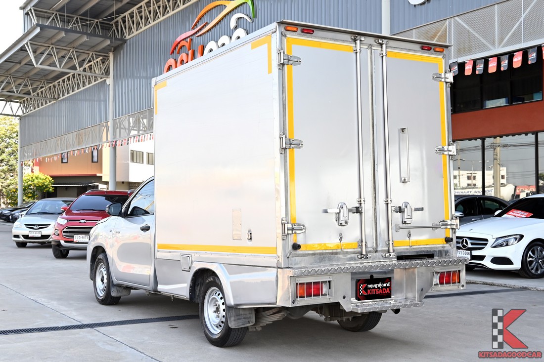 
								Toyota Revo COOL 9826 full									