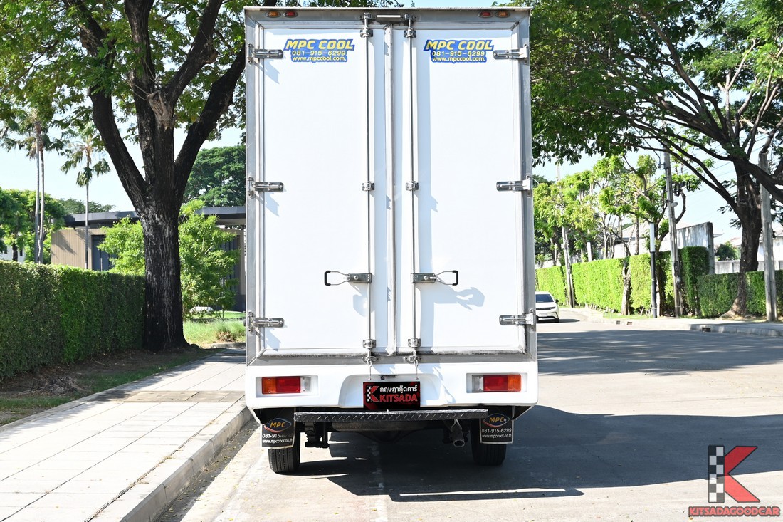 
								Toyota Revo COG 3866 full									