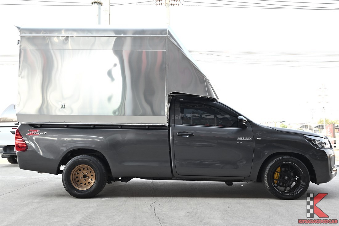 
								Toyota Revo CARGO 5641 full									