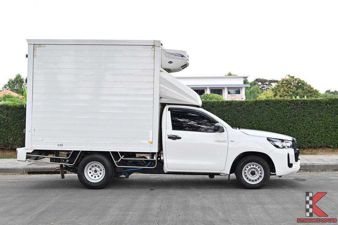 
								Toyota Revo MPC COOL 958 full									