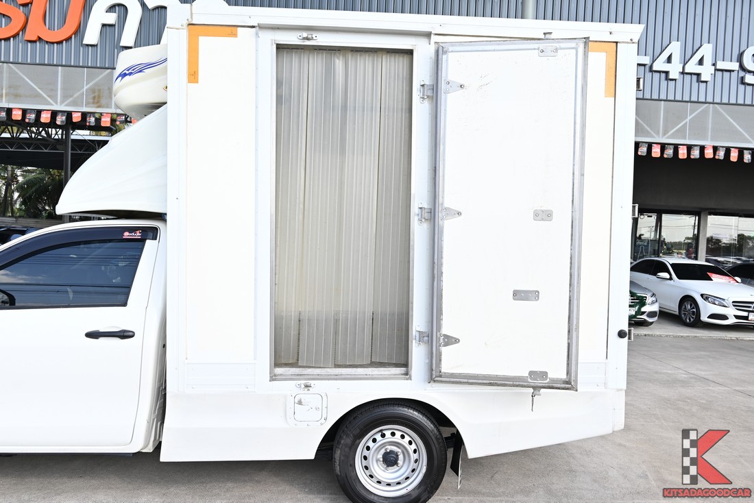 
								Toyota Revo MPC COOL 7877 full									