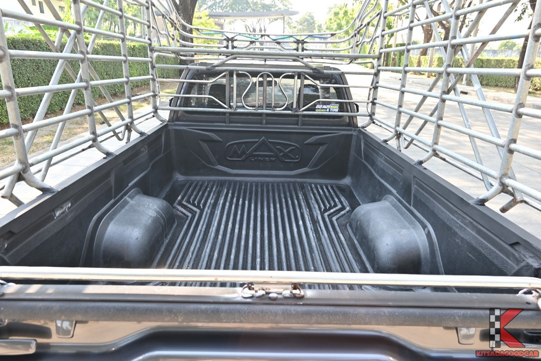 
								Toyota Revo KOG 8682 full									