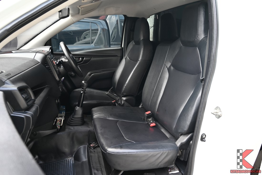 
								ISUZU D-Max COOL 1237 full									