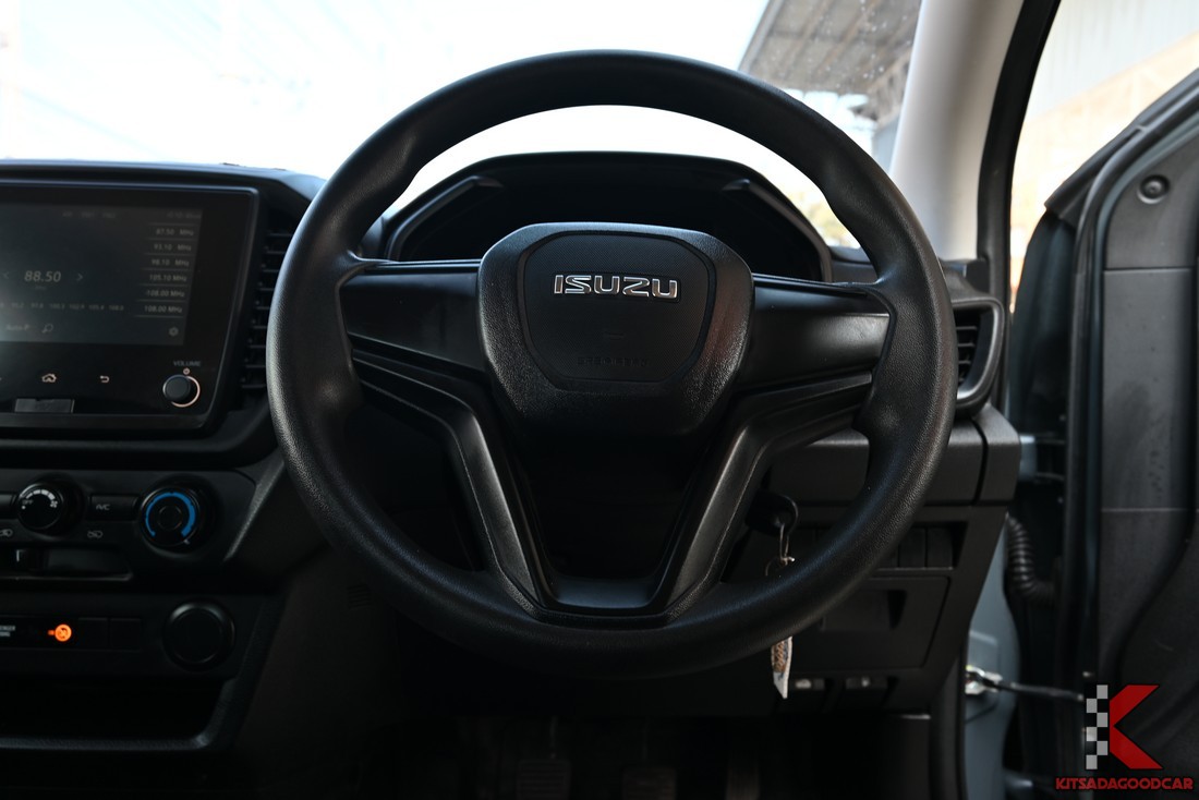 
								ISUZU D-Max KOG 9092 full									